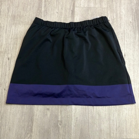 Nike Golf Black and Purple Active Skort - Size Large (12/14) - Picture 1 of 4